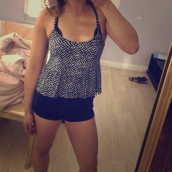 Black and White Crossed Back Tank - Picture 1 of 6